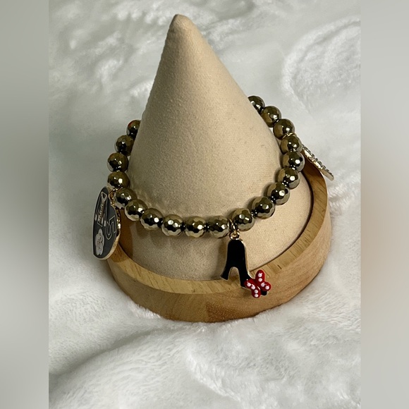 🆕 Gold Tone Charm Bracelet - Picture 5 of 8